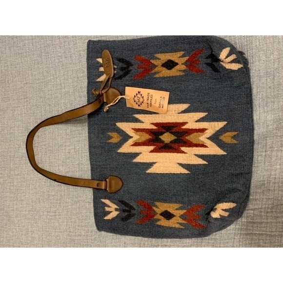 NWT handmade Tote Bag native saddlebag purse Leather Straps Handmade - Picture 8 of 9